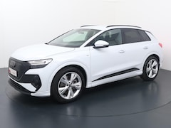Audi Q4 e-tron - 40 S edition 77 kWh | 204 PK | SOh 93% | Matrix LED koplampen | Adaptive cruise control |