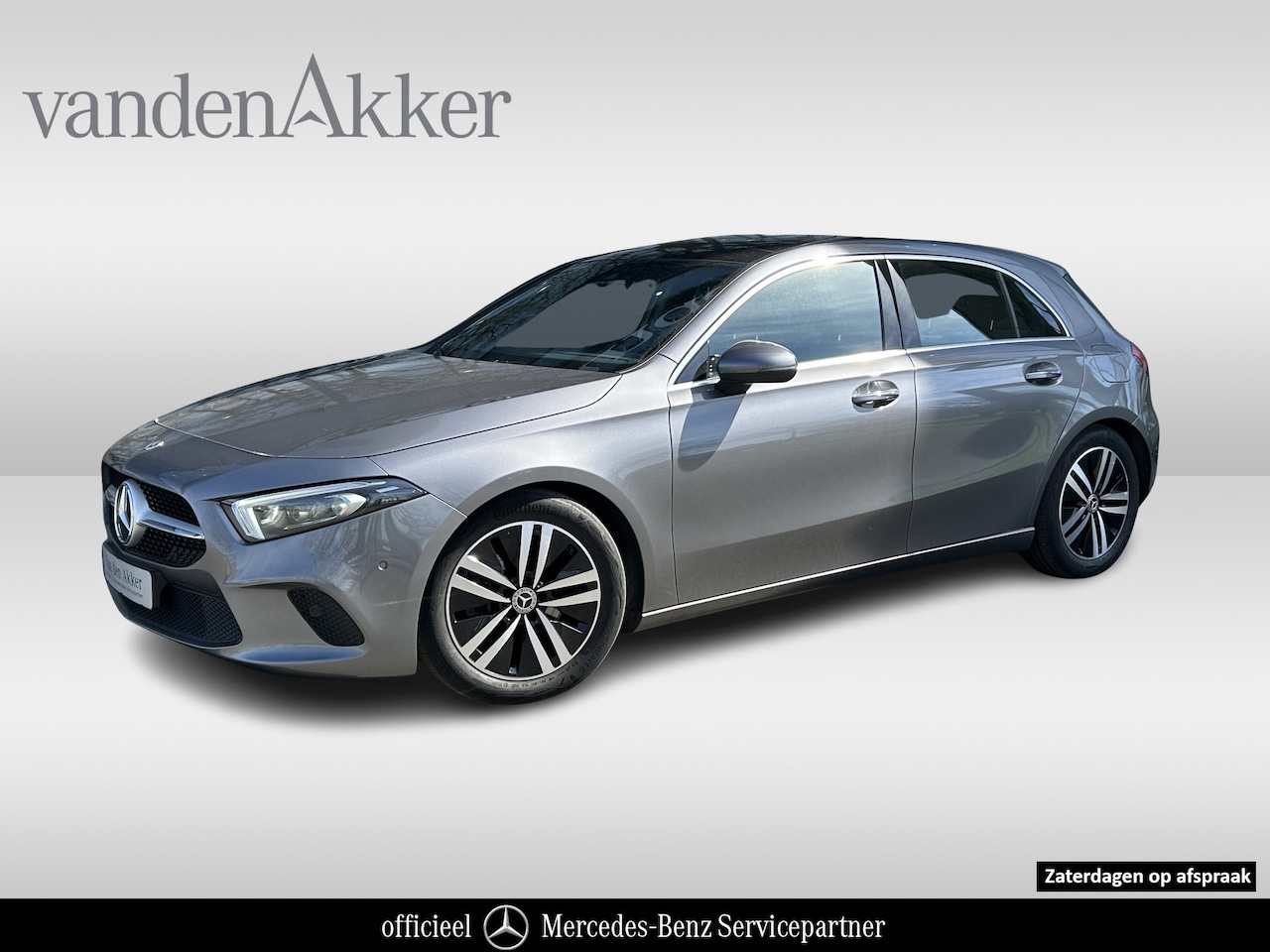 Mercedes-Benz A-klasse - 200 Luxury 164pk // Panoramadak // Carplay // Sfeerverlichting // MultiBeam LED // Keyless - AutoWereld.nl