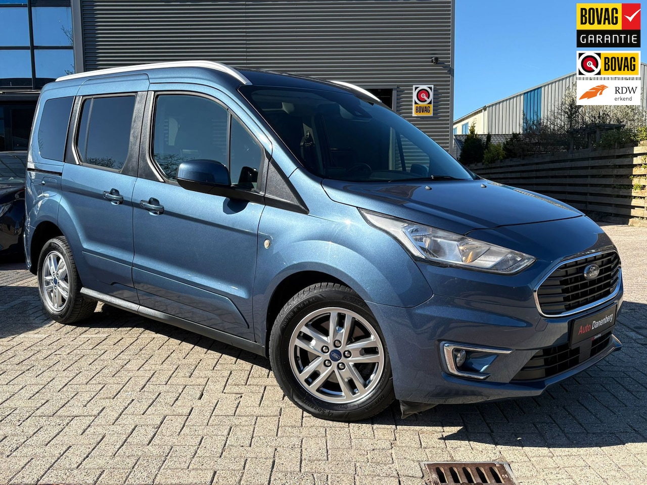 Ford Tourneo Connect Compact - 1.0 Titanium MPV! CAMERA,GARANTIE - AutoWereld.nl