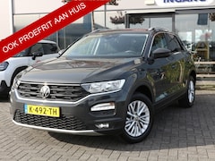 Volkswagen T-Roc - 1.0 TSI Style Business NAVI TREKHAAK