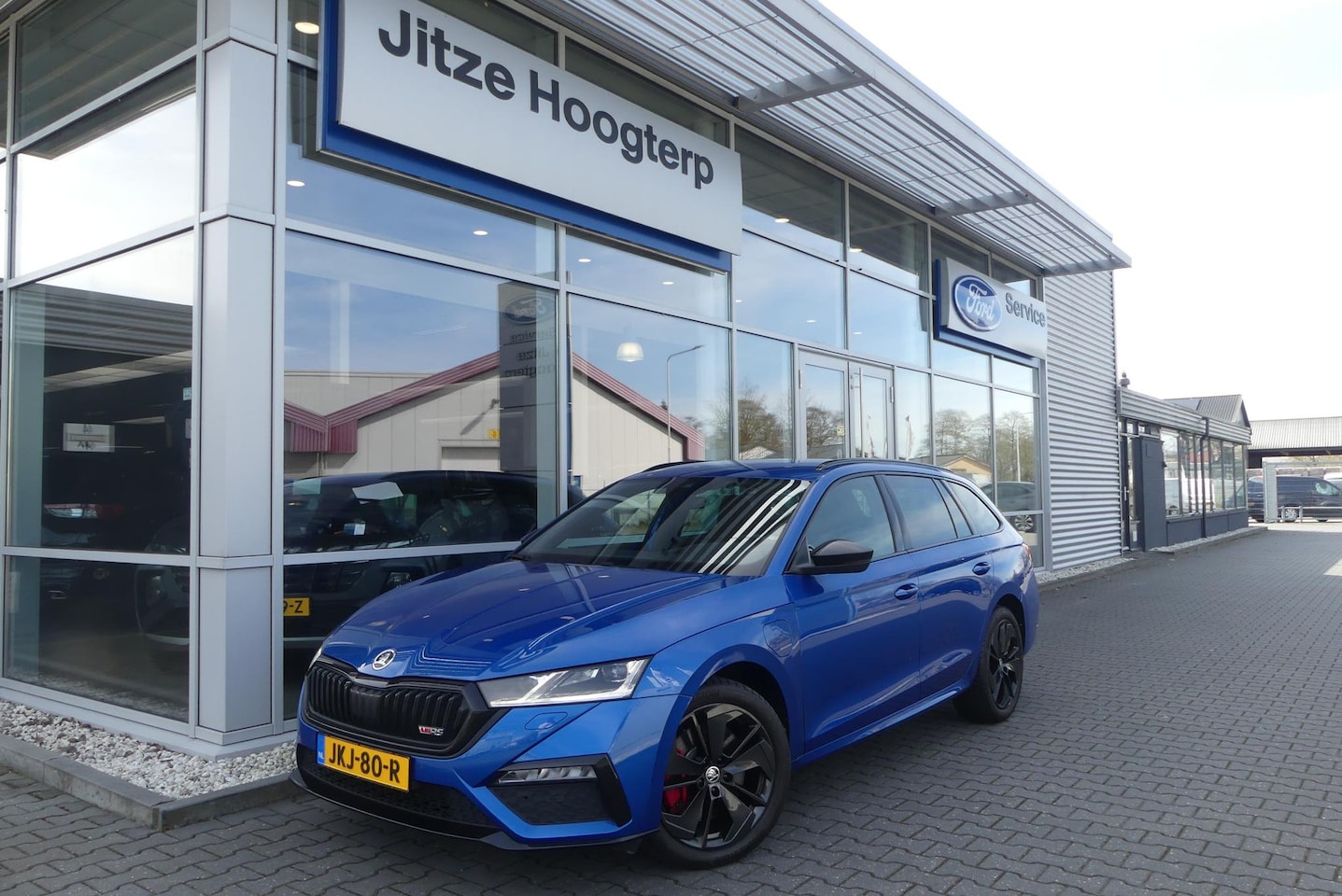 Skoda Octavia Combi - 1.4 TSI iV PHEV RS HUD, MATRIX, STOELVERWARMING, ADAPT. CRUISE, CLIMA, NAVI, CAMERA, PDC V - AutoWereld.nl