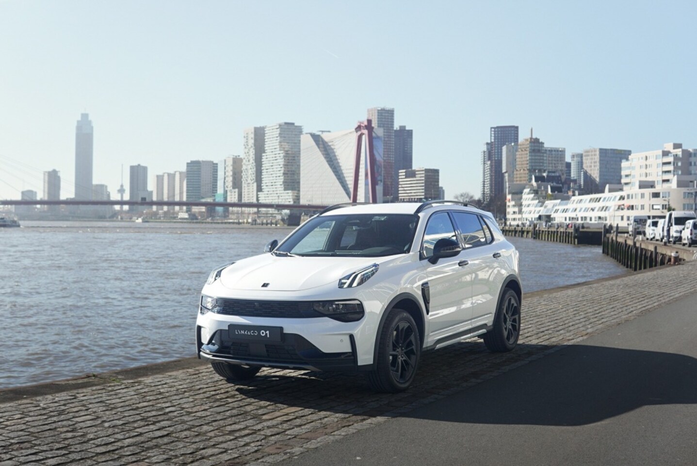 Lynk & Co 01 - More Light Edition | Lederen bekleding | Stoelverwarming | - AutoWereld.nl