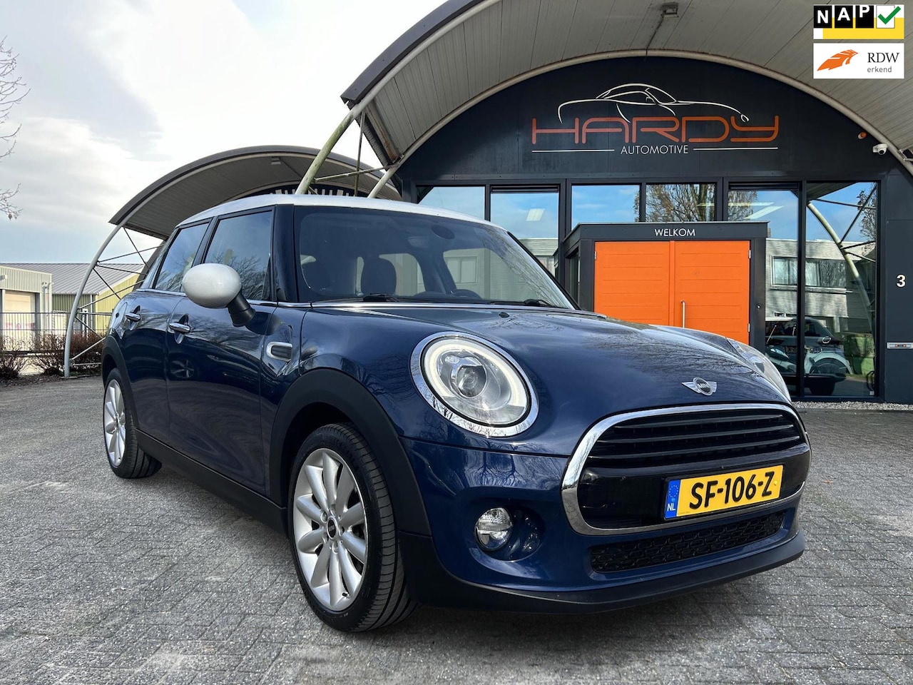 MINI Cooper - Mini 1.5 Serious Business NAVI LED 1e EIG RIJKLAARPRIJS - AutoWereld.nl