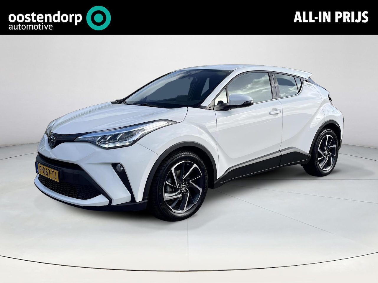 Toyota C-HR - 1.8 Hybrid Dynamic | Trekhaak | Parkeersensoren | Carplay | Keyless entry | - AutoWereld.nl
