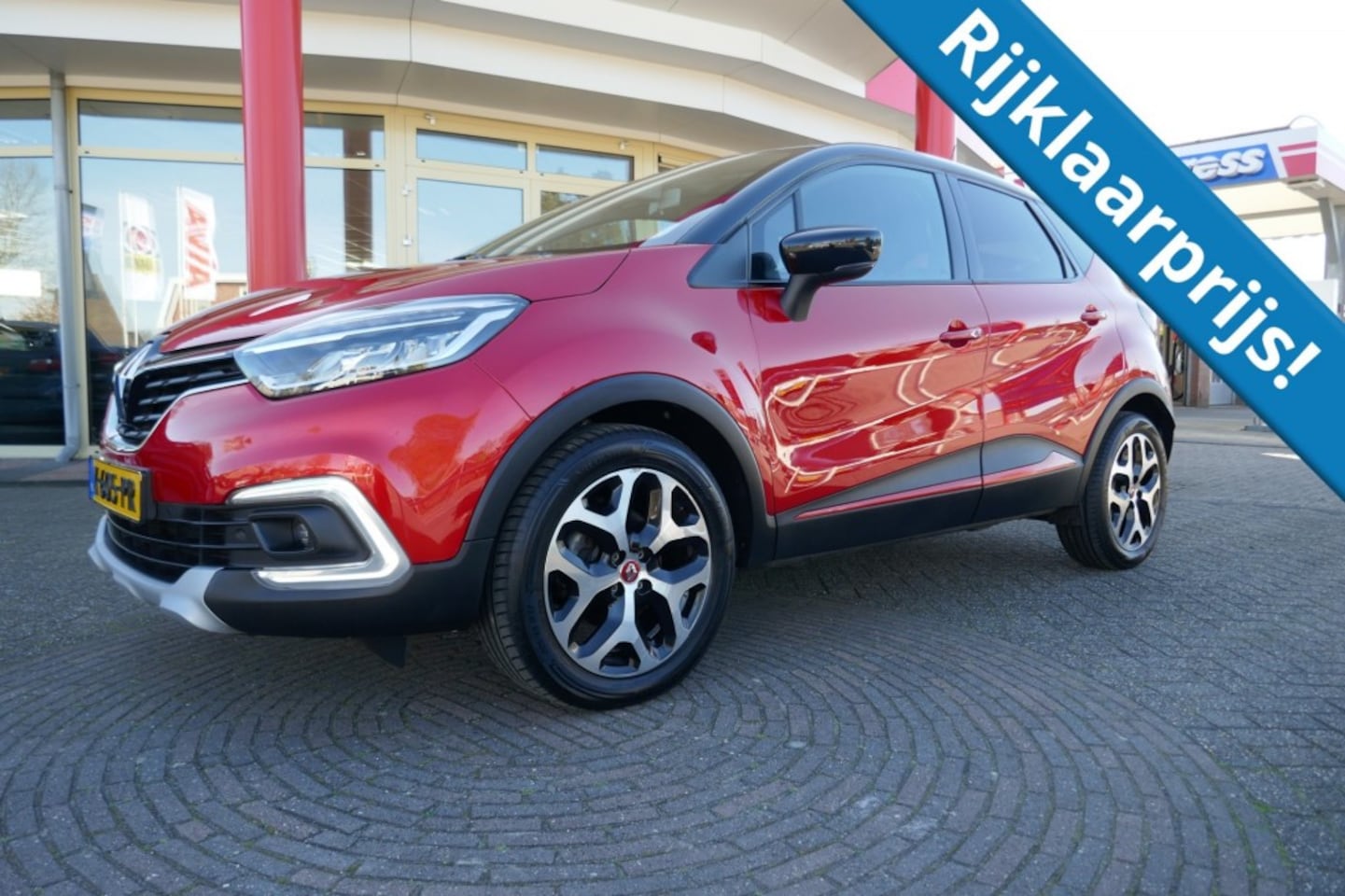 Renault Captur - 1.3 TCE INTENS AUTOMAAT    CAMERA/NAVIGATIE/TREKHAAK - AutoWereld.nl