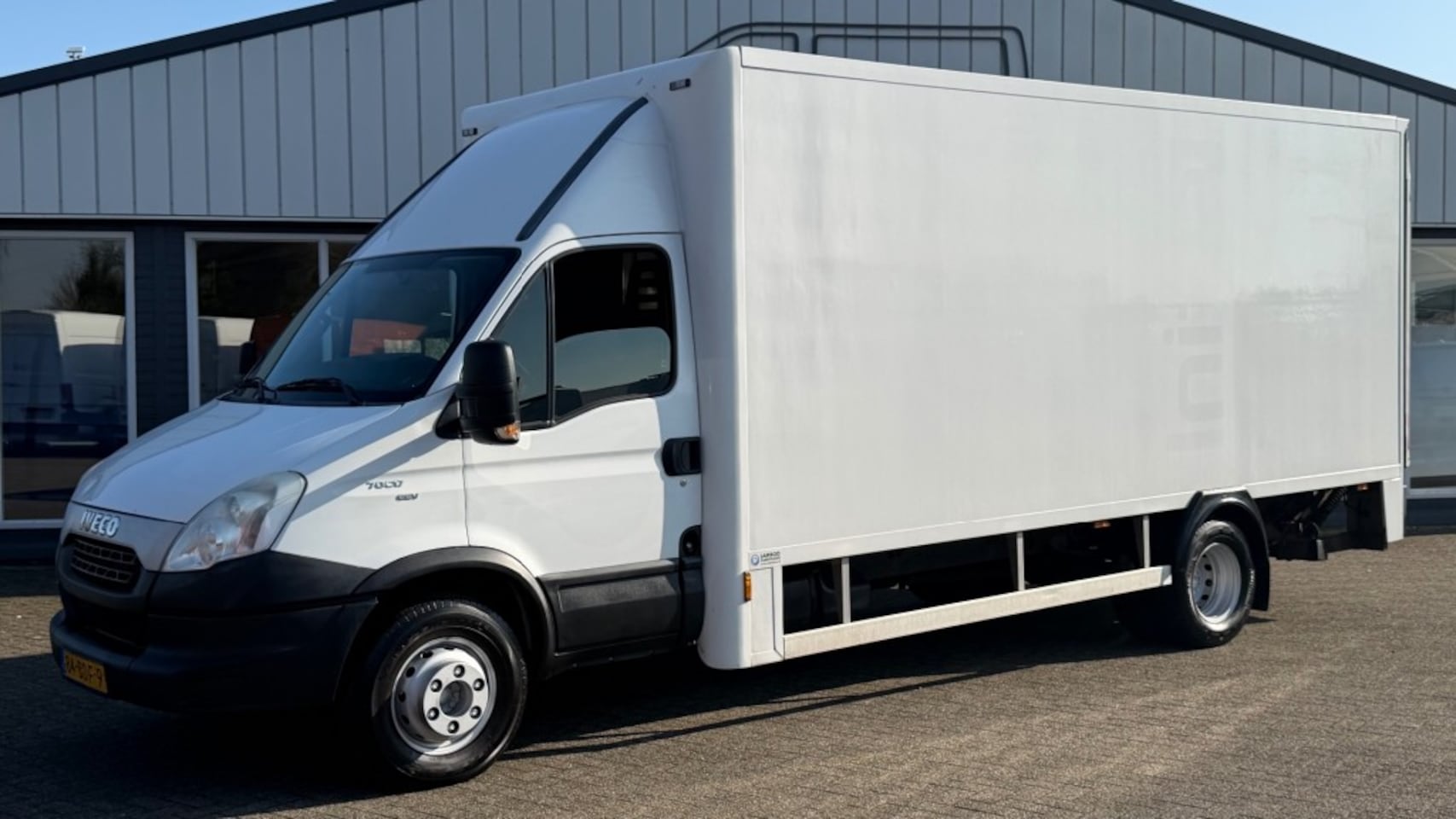 Iveco Daily - 70C17 3.0 125KW 170PK BAKWAGEN LAADKLEP ELECTRISCHE SCHUIFDEUR - AutoWereld.nl