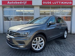 Volkswagen Tiguan - 1.5TSI 150PK DSG Highline Full-Led Virtual Camera ACC Keyless Navi