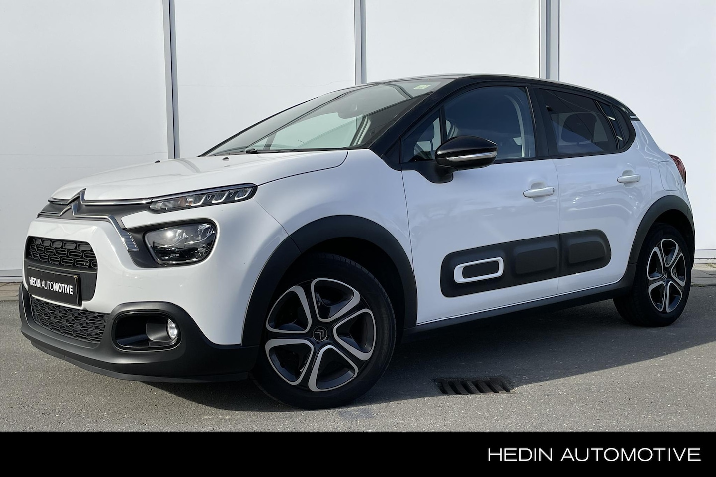 Citroën C3 - 1.2 82pk Feel | Navigatie | Climate control | LED verlichting | Cruise control | Apple Car - AutoWereld.nl