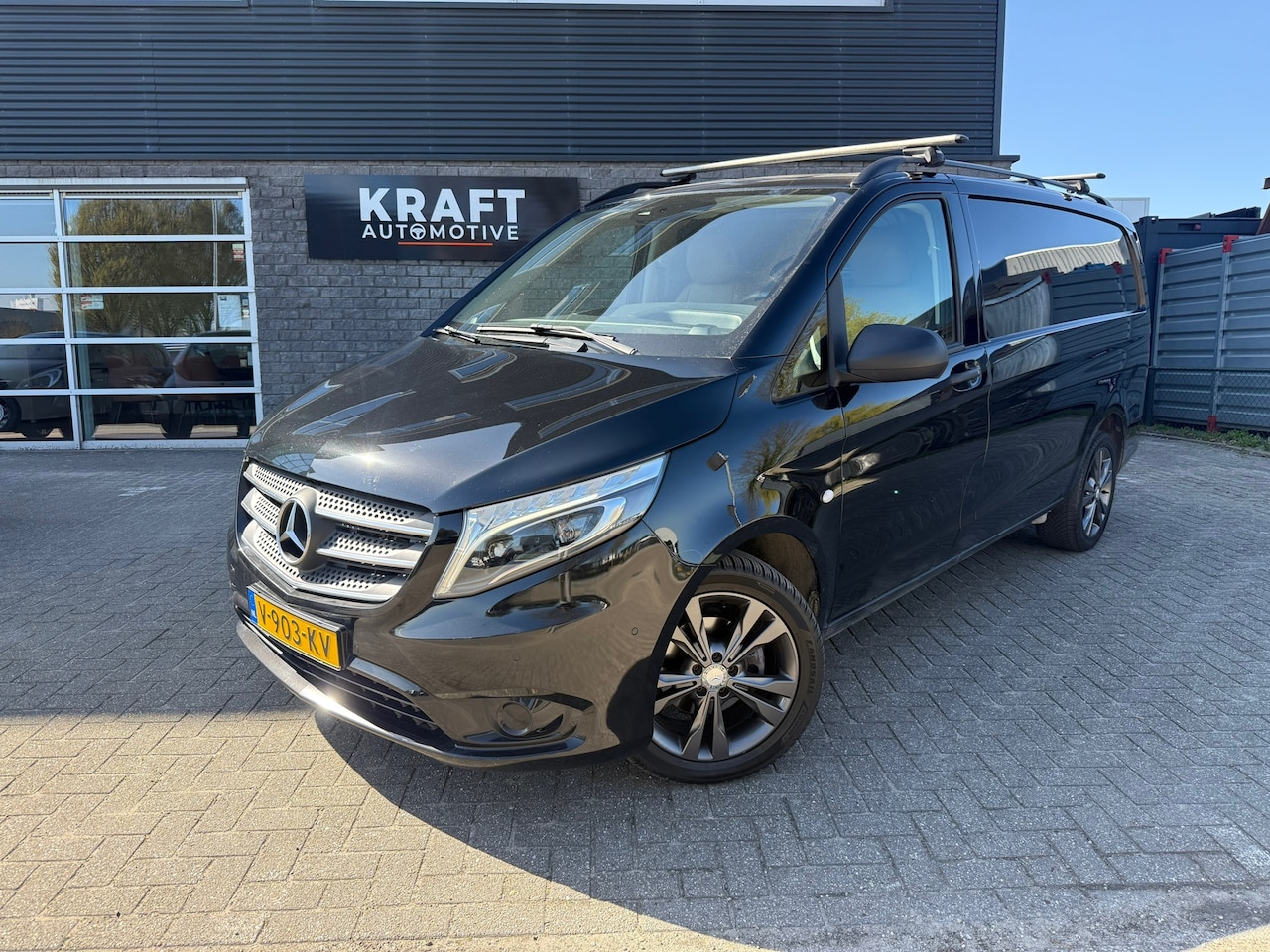 Mercedes-Benz Vito - 114 CDI Lang Business Ambition | NAP/NL | 1e Eigenaar | PDC+Camera | Cruise | Bluetooth | - AutoWereld.nl