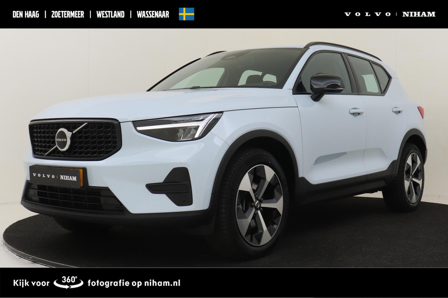 Volvo XC40 - B4 (M-HYBRID) PLUS DARK -CAMERA|ADAP.CRUISE|VERW.VOORRUIT|TREKHAAK|HARMAN/KARDON|19" - AutoWereld.nl