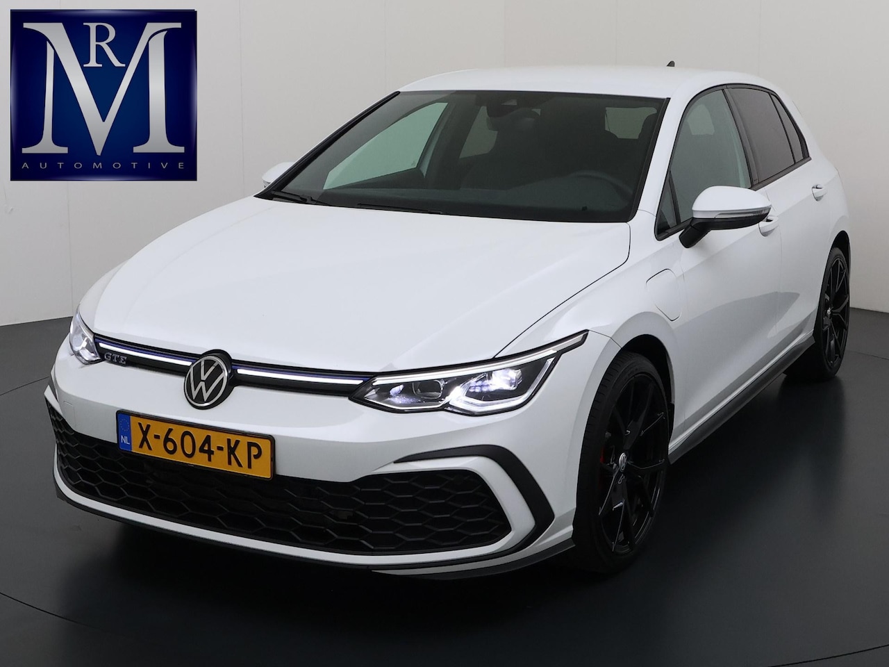 Volkswagen Golf - 1.4 eHybrid GTE € 24.900,- VOOR € 22.877,- UW LENTEVOORDEEL € 2.023,-! | RECENT ONDERHOUD - AutoWereld.nl