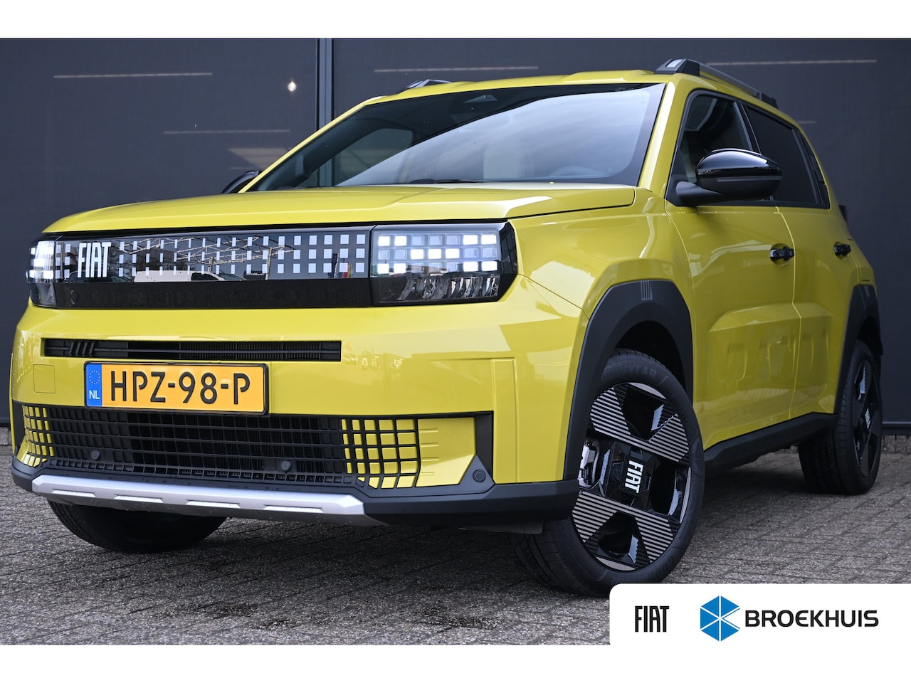 Fiat Grande Panda - La Prima 11 kW 44 kWh 8 Jaar Garantie! | 11 kW lader | Achteruitrijcamera | Apple Carplay/ - AutoWereld.nl