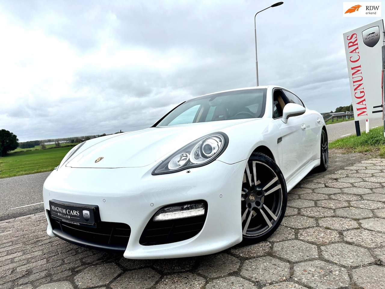 Porsche Panamera - 3.0 D PLATINUM AUTOMAAT LEDER OPENDAK/PANORAMADAK - AutoWereld.nl