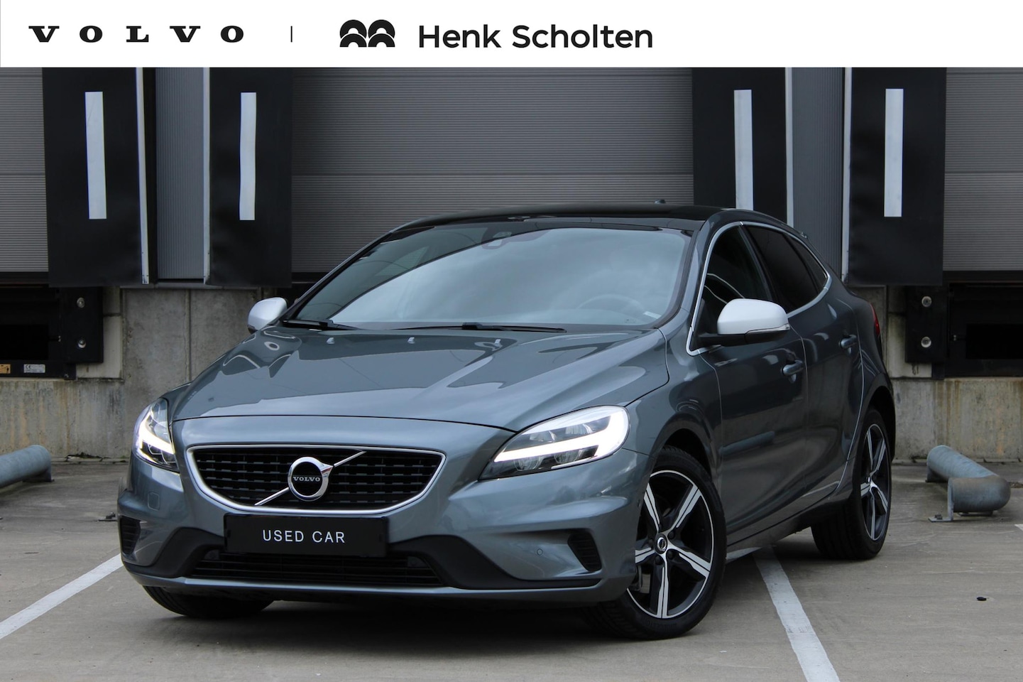 Volvo V40 - 1.5 T3 Polar+ Sport | Lichtmetalen Velgen 17" | Lederenbekleding | Harman/Kardon Audiosyst - AutoWereld.nl