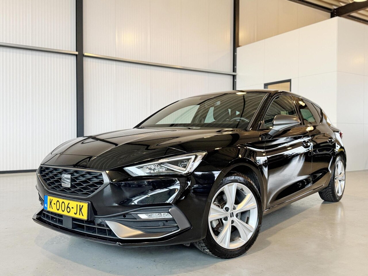 SEAT Leon - 1.0 TSI FR Launch Edition 1.0 TSI 81kW FR Launch Edition - AutoWereld.nl