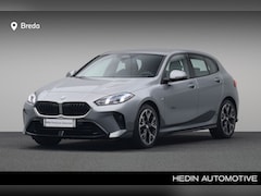 BMW 1-serie - 120 | Achteruitrijcamera | Comfort Access | verwarmde voorstoelen | Harman-Kardon | PDC |