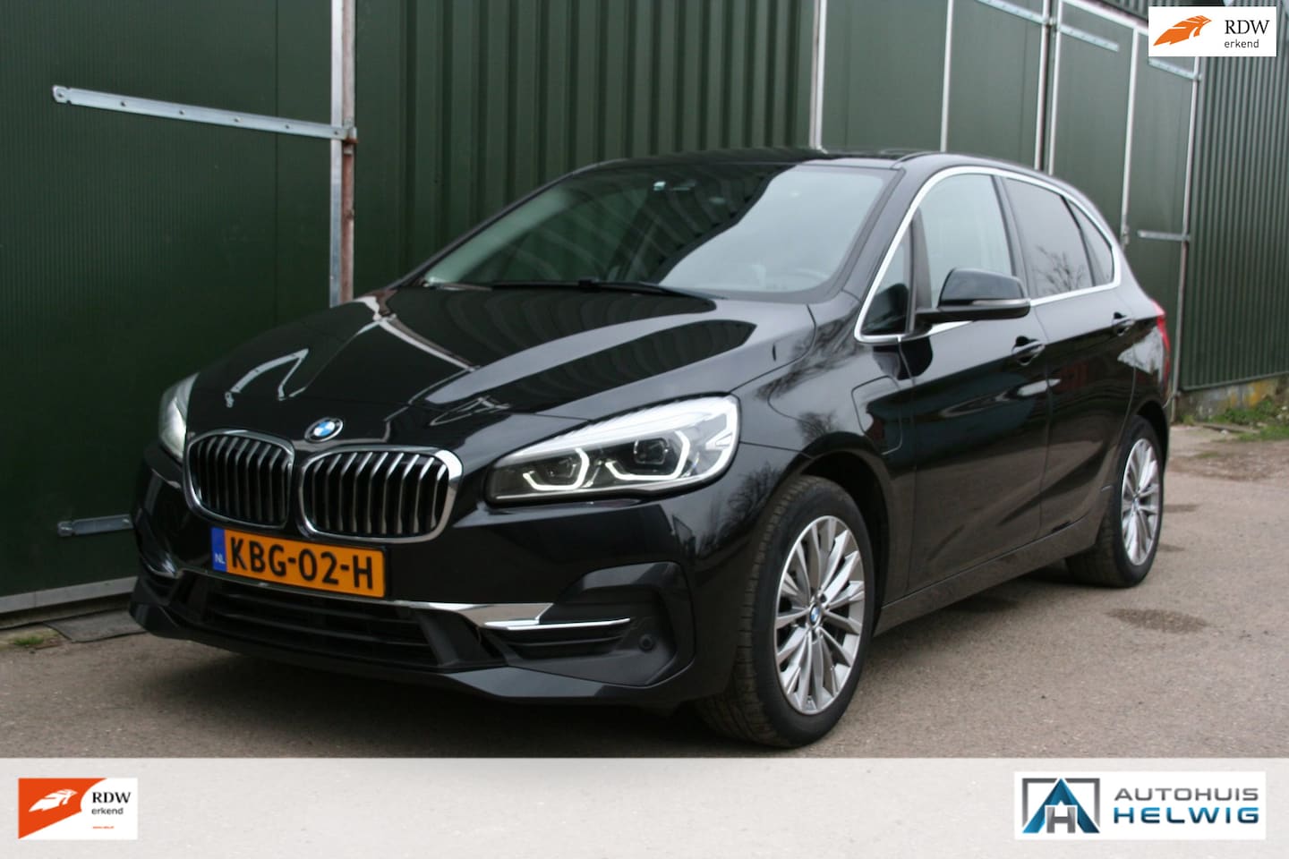 BMW 2-serie Active Tourer - 225xe iPerformance High Executive 225xe iPerformance High Executive , LEER, SPORTSTOELEN, PANORAMADAK, HEAD-UP. CAMERA, STOE - AutoWereld.nl