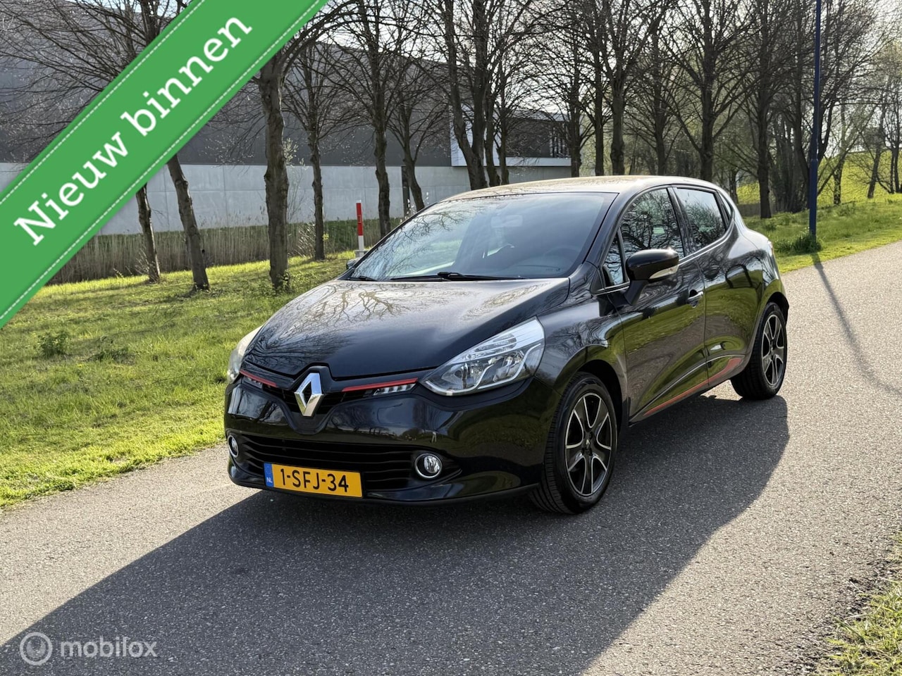 Renault Clio - 0.9 TCe Expression*1E EIGENAAR*SCHERM*AIRCO - AutoWereld.nl