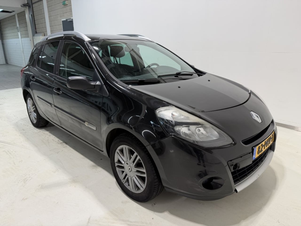 Renault Clio Estate - 1.2-16V 20th Anniv. - AutoWereld.nl