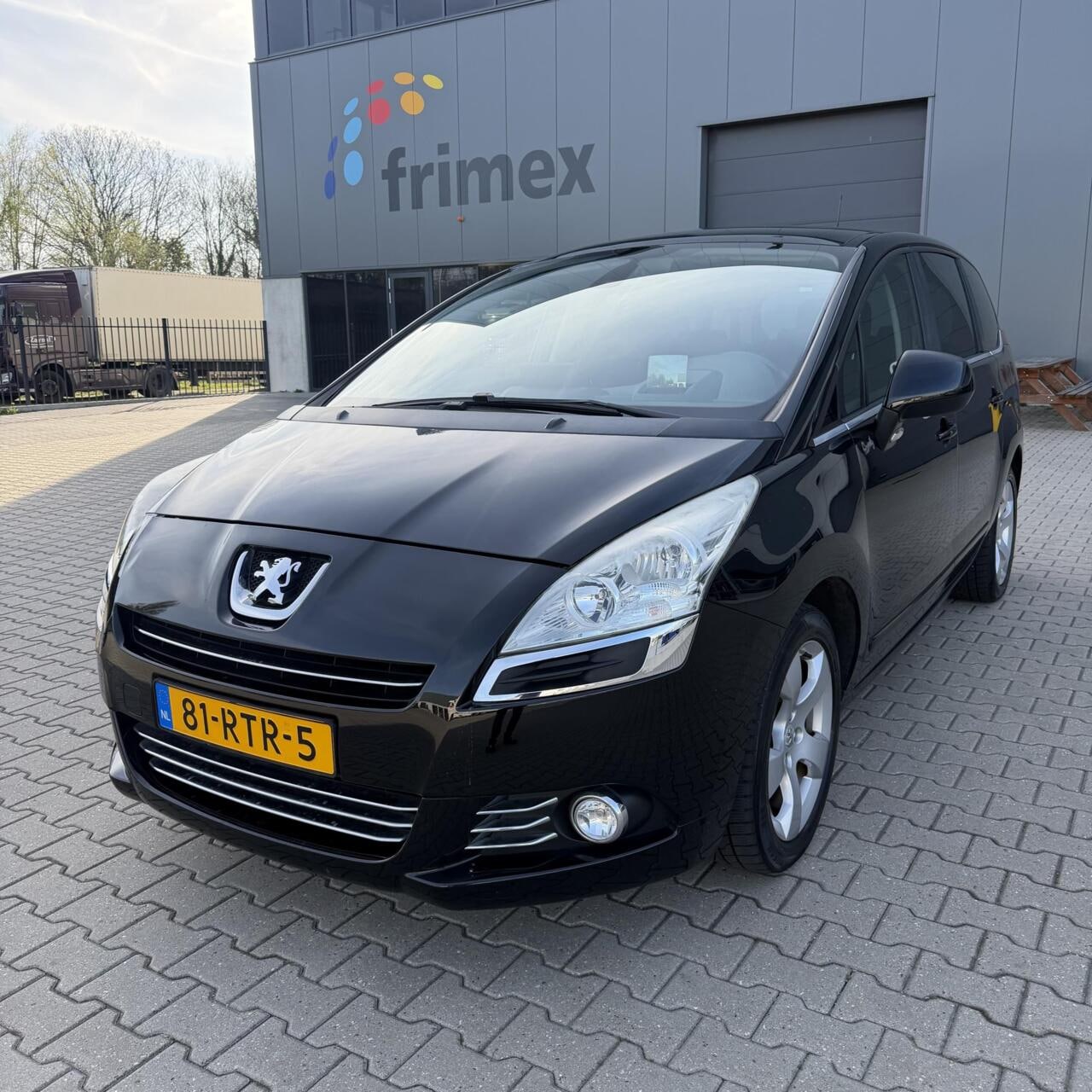 Peugeot 5008 - 1.6 7 Persoon | Panoramadak | NW APK ! - AutoWereld.nl