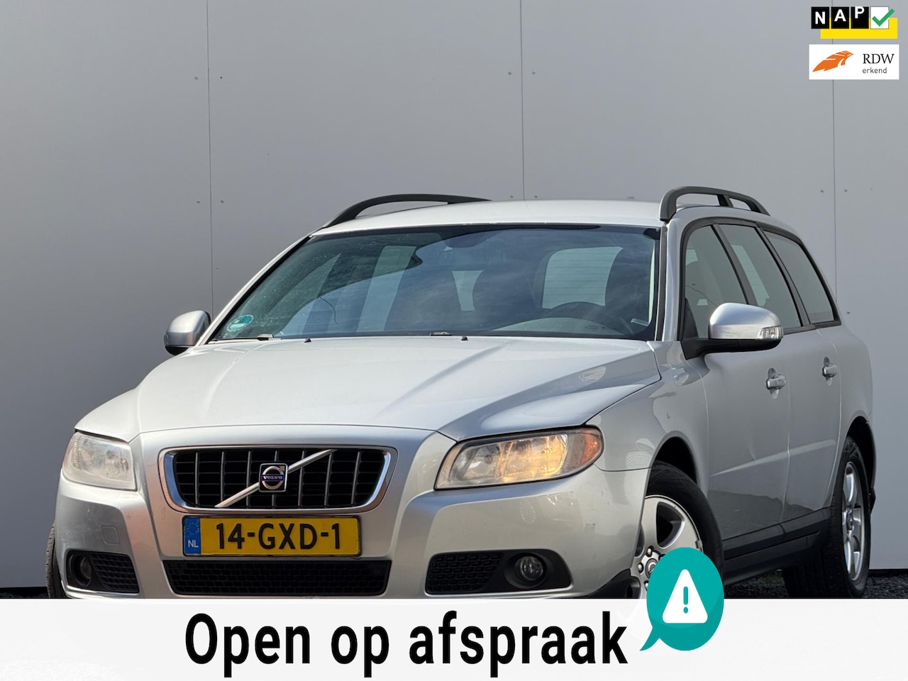 Volvo V70 - 2.4D Momentum | 2008 | Automaat | Trekhaak | - AutoWereld.nl