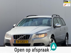 Volvo V70 - 2.4D Momentum | 2008 | Automaat | Trekhaak |