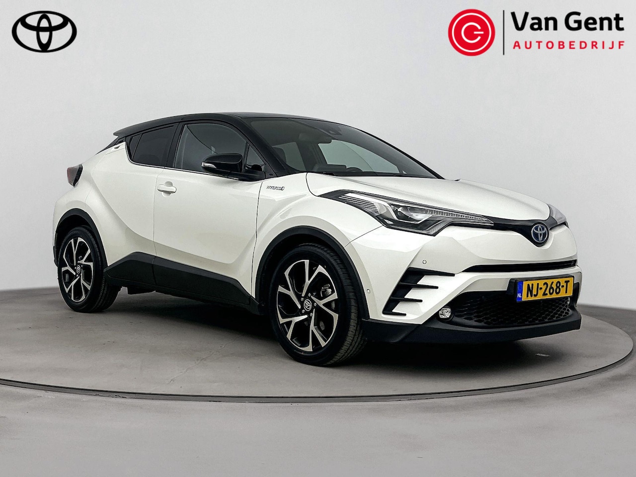 Toyota C-HR - 1.8 Hybrid Bi-Tone Plus | Leder | Origineel NL | Navigatie | Dodehoek detectie | JBL | Sto - AutoWereld.nl