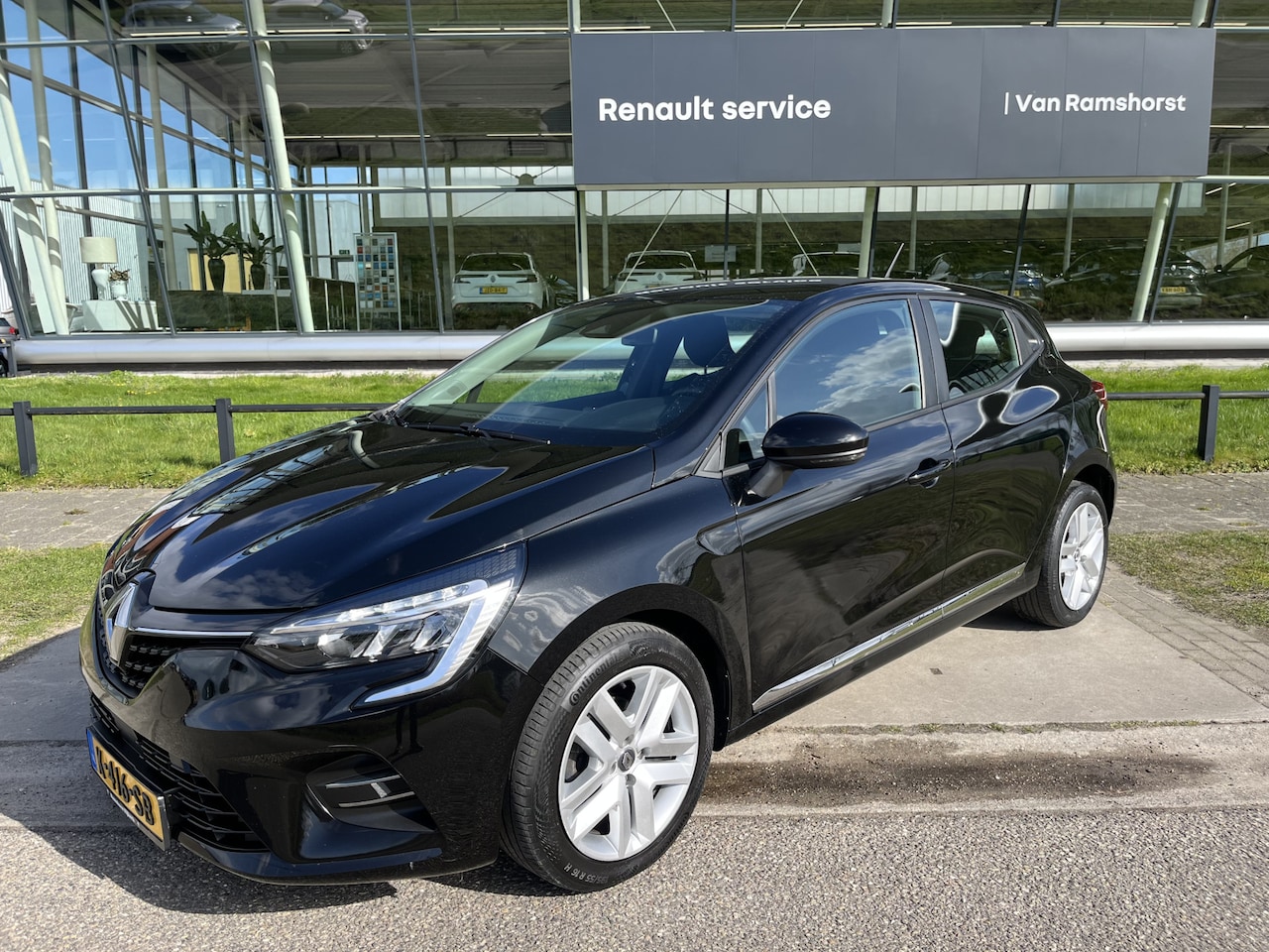 Renault Clio - 1.0 TCe / Airco / PDC.Achter / Apple Carplay - Android Auto / Cruise / - AutoWereld.nl