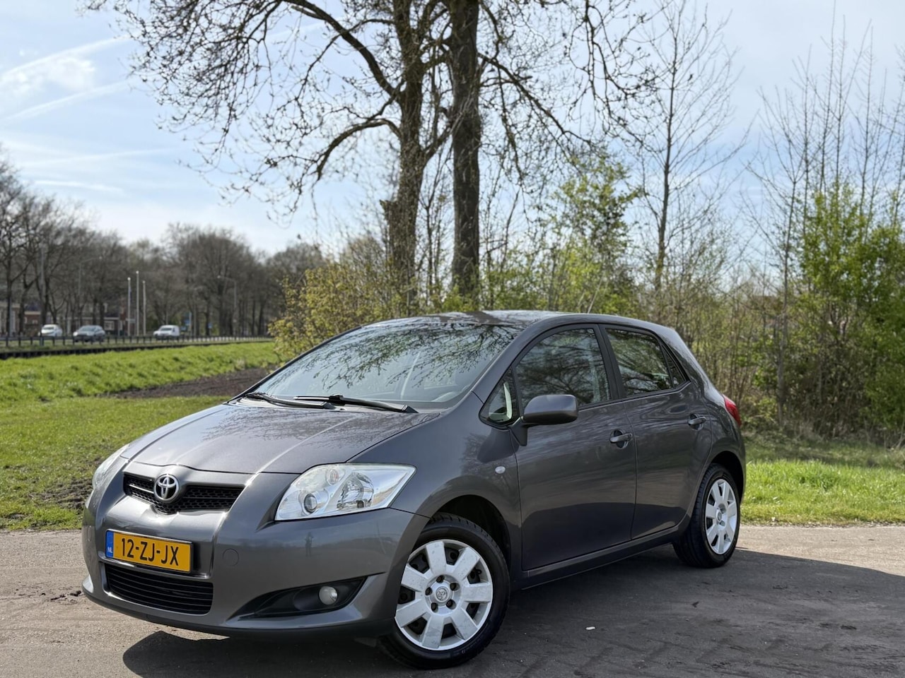 Toyota Auris - 1.6-16V Sol 5Deurs/Airco/NweAPK/Centraal - AutoWereld.nl