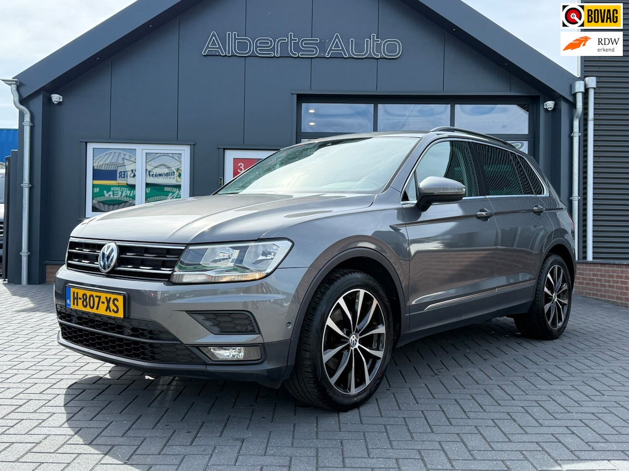 Volkswagen Tiguan - 1.4 TSI ACT Comfortline | AUT | NAVI | CARPLAY | - AutoWereld.nl