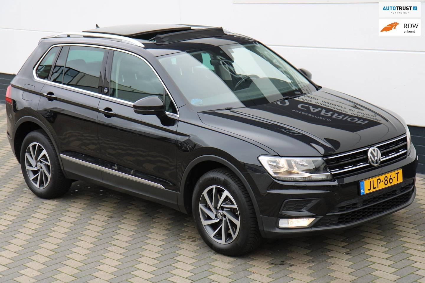 Volkswagen Tiguan - 2.0 TSI 4Motion 179PK DSG Pano Carplay !! - AutoWereld.nl