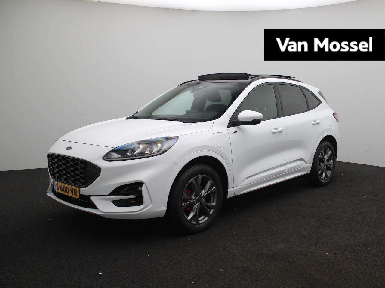 Ford Kuga - 2.5 PHEV ST-Line | Apple Carplay/Android Auto | Winter-Pack | Panoramadak | Achteruitrijca - AutoWereld.nl