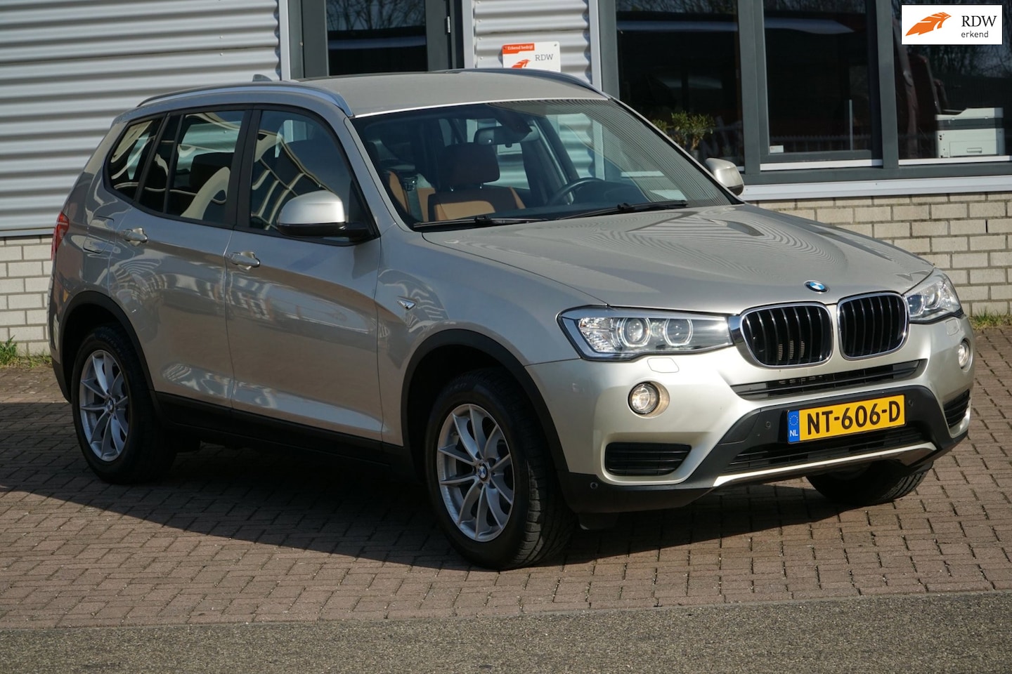 BMW X3 - XDrive20i High Executive X-DRIVE - AutoWereld.nl