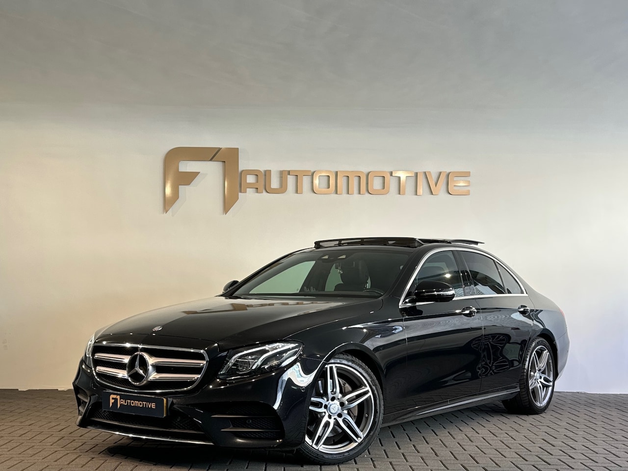 Mercedes-Benz E-klasse - 220 d AMG Pano|Memory|HuD|Burmester - AutoWereld.nl