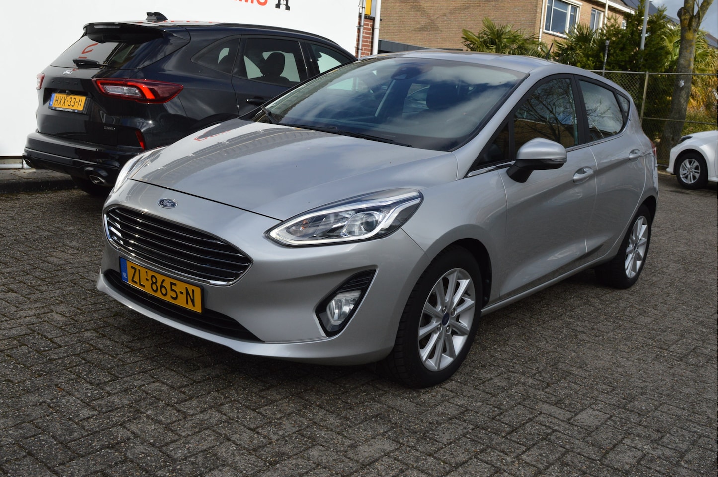 Ford Fiesta - 100PK EcoBoost Titanium Clima / Apple,android / Cruise / Lane ass. - AutoWereld.nl