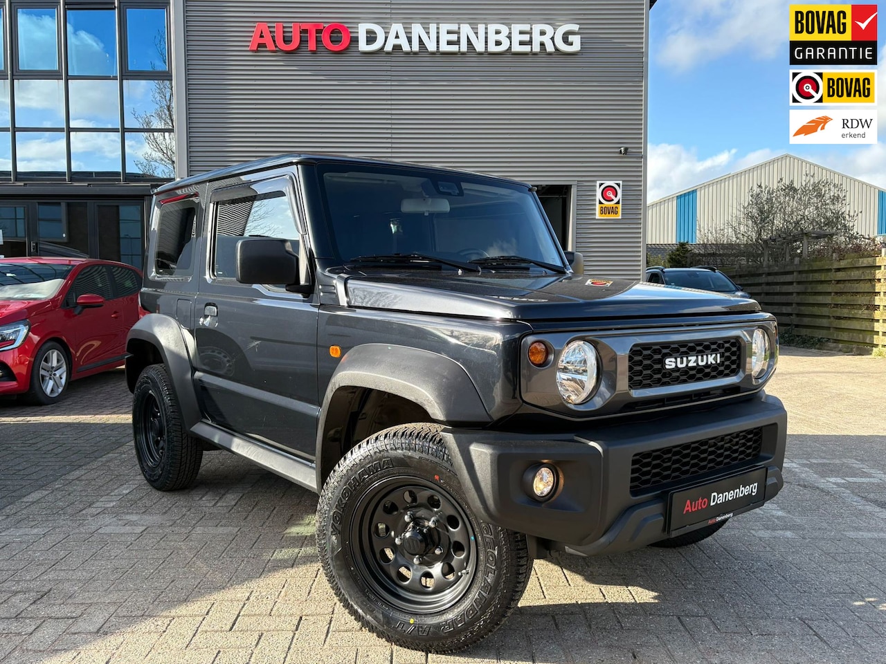 Suzuki Jimny - 1.5 Professional 4x4 BLACK ! Garantie - AutoWereld.nl