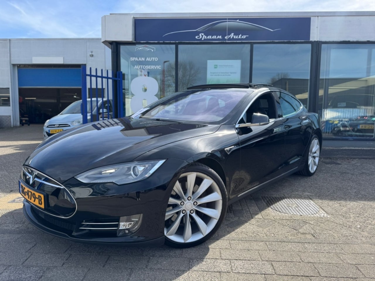 Tesla Model S - motors 85 Performance | FREE SUPERCHARGEN | PANODAK | LEDER - AutoWereld.nl