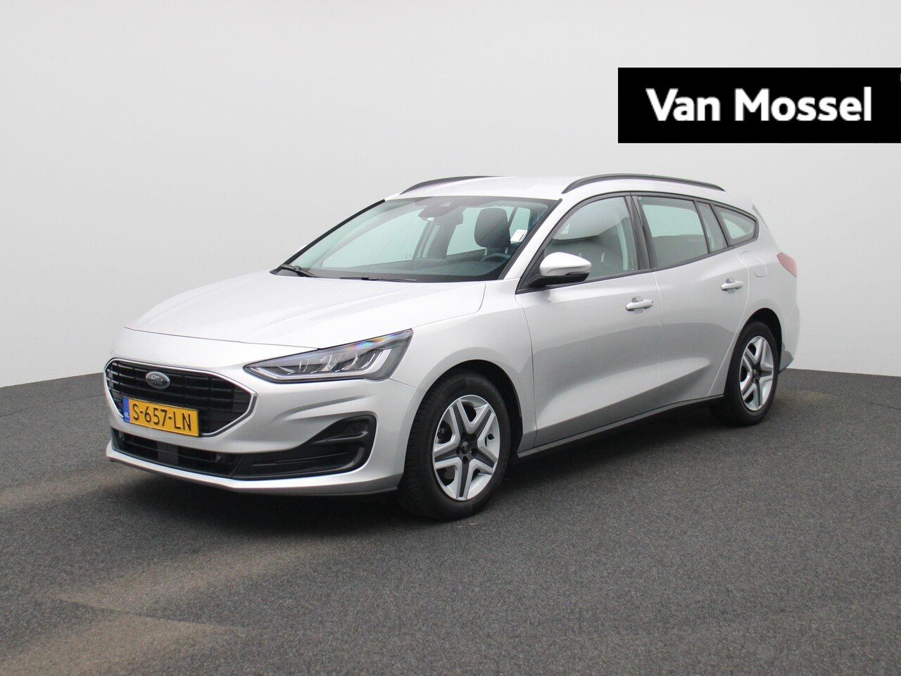 Ford Focus Wagon - 1.0 EcoBoost Hybrid Titanium Style | APPLE CARPLAY | ANDROID AUTO | NAVIGATIE | PARKEERSEN - AutoWereld.nl