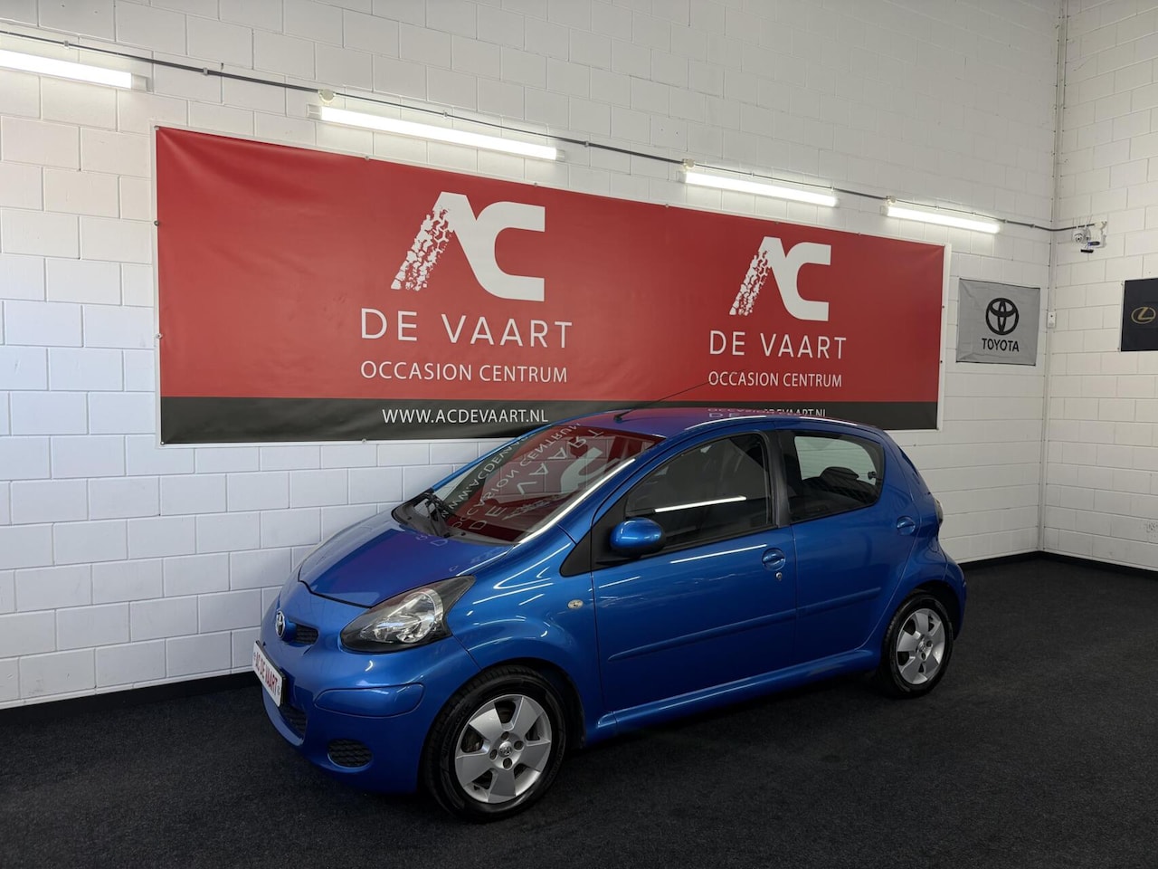 Toyota Aygo - 1.0-12V Dynamic Blue - 5DEURS/AIRCO/PDC/ELEK.PAK - AutoWereld.nl
