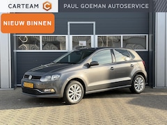 Volkswagen Polo - 1.0 Comfortline | Parkeer sensoren | Stoel verwarming | Lichtmetaal |