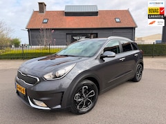 Kia Niro - 1.6 GDi Hybrid DynamicPlusLine Camera Leer Navigatie Trekhaak Lm Velgen