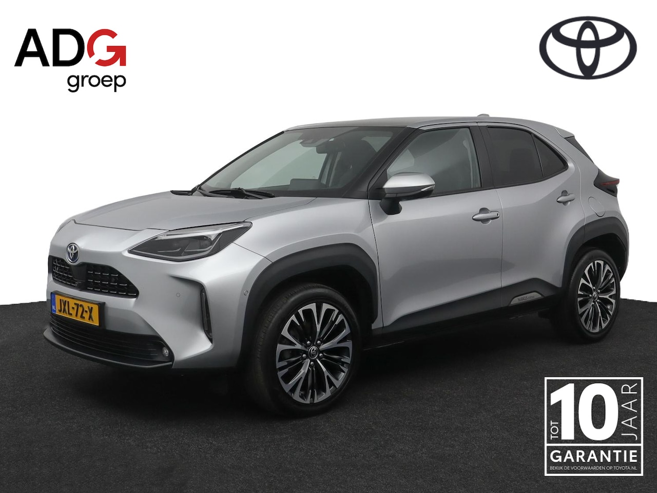 Toyota Yaris Cross - 1.5 Hybrid Adventure | Leder / Stof bekleding | 360 graden camera | Stuur en stoelverwarmi - AutoWereld.nl