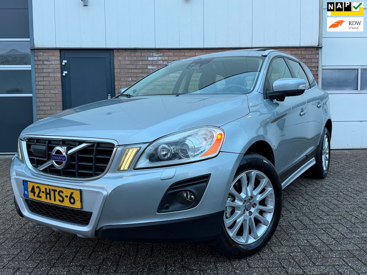 Volvo XC60 - 2.4D AWD Summum PANO/NL AUTO/VOL OPTIES !!! - AutoWereld.nl