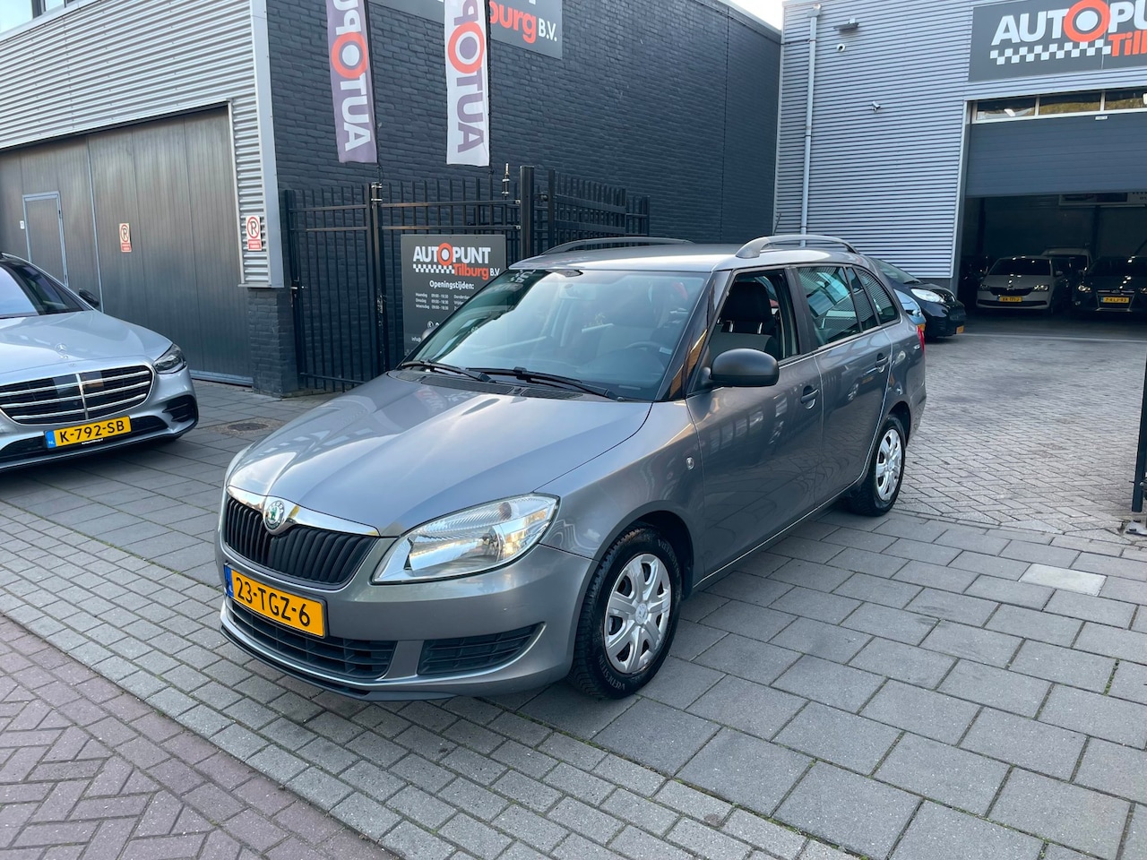 Skoda Fabia Combi - 1.2-12V Fresh 1e Eigenaar! Trekhaak Airco NAP APK - AutoWereld.nl