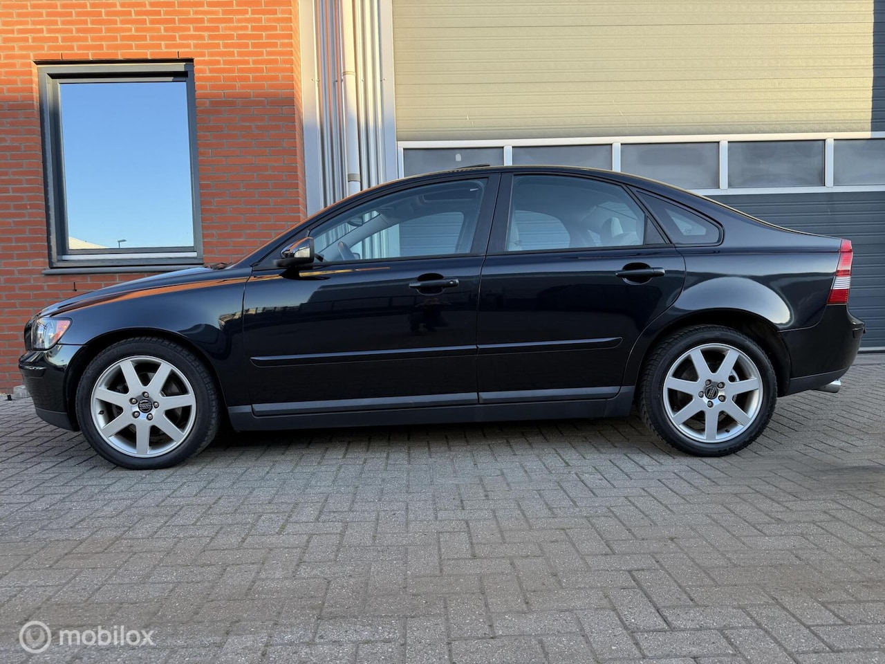 Volvo S40 - 2.5 T5 Geartr. Exclusive - schuifdak - dealer o/h - AutoWereld.nl