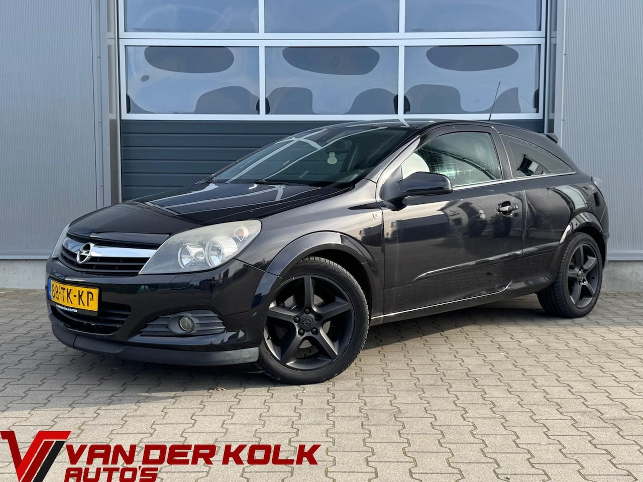 Opel Astra GTC - 1.6 Sport | Half Leder | Cruise | Airco | Lichtmetaal - AutoWereld.nl