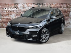 BMW X1 - xDrive25e High Executive M Sport Pakket Automaat / Panoramadak / Trekhaak / Shadow Line /