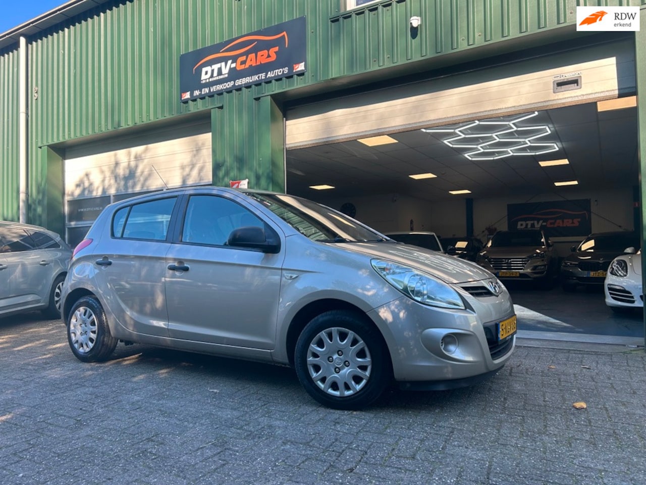 Hyundai i20 - 5 deurs airco 1.2i i-Drive - AutoWereld.nl