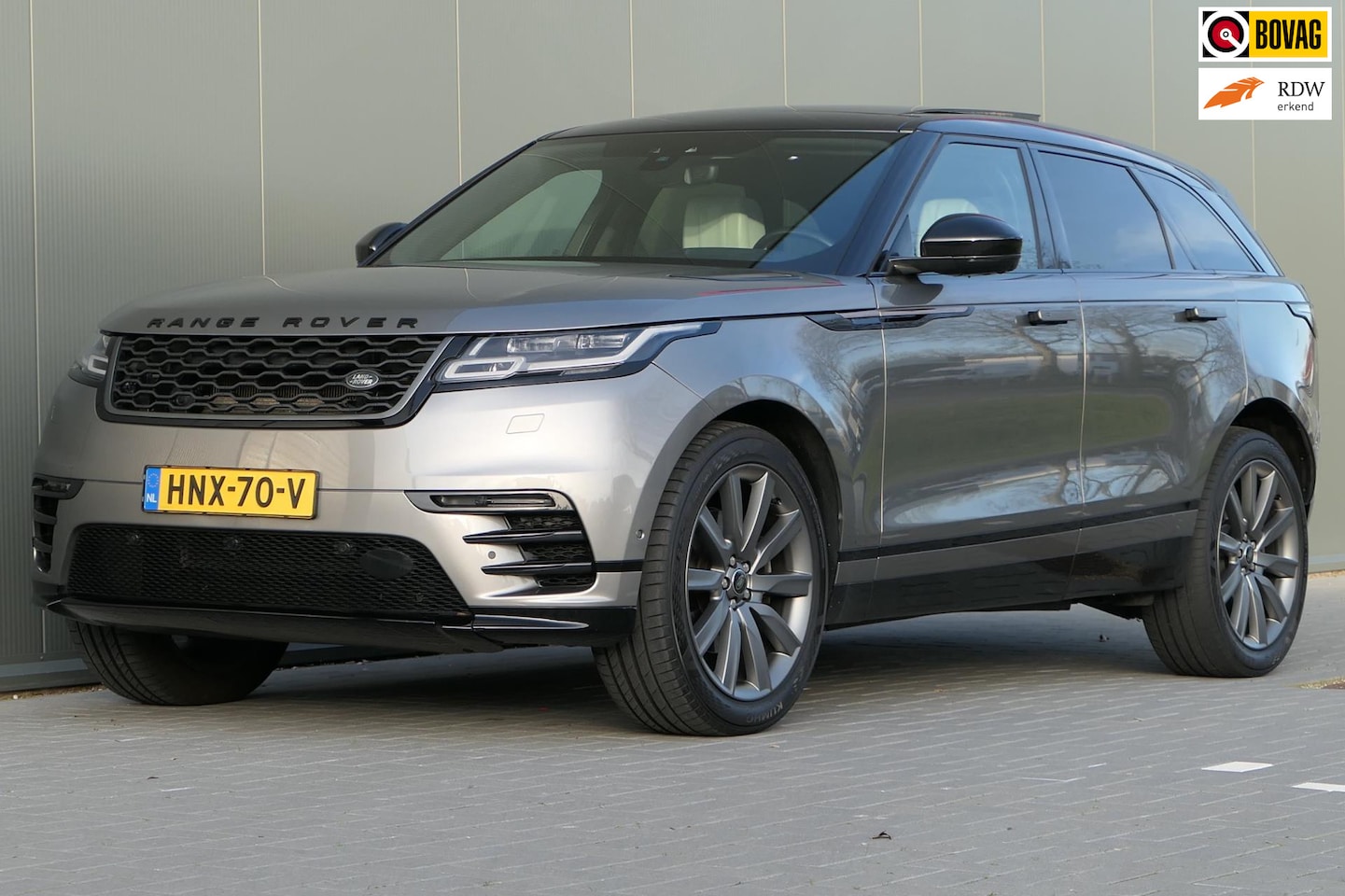 Land Rover Range Rover Velar - 3.0 V6 SC AWD First Edition Luchtvering Panorama Stoelverkoeling HUD - AutoWereld.nl