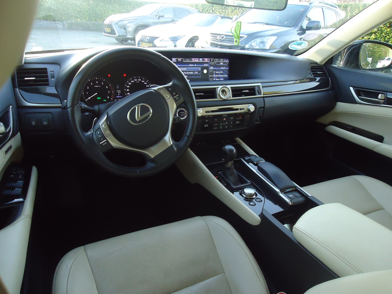 Lexus GS - 300h Business Line Pro nederlandse auto met nap